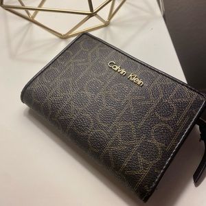 Calvin Klein brown & gold wallet